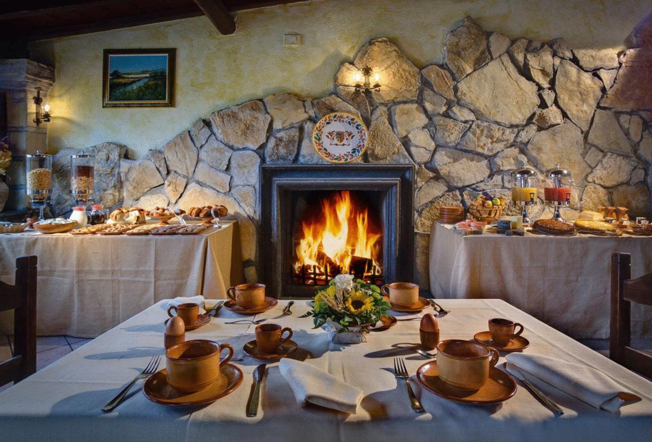 Villa Hotel Valle Del Marta Resort Tarquinia Exteriör bild