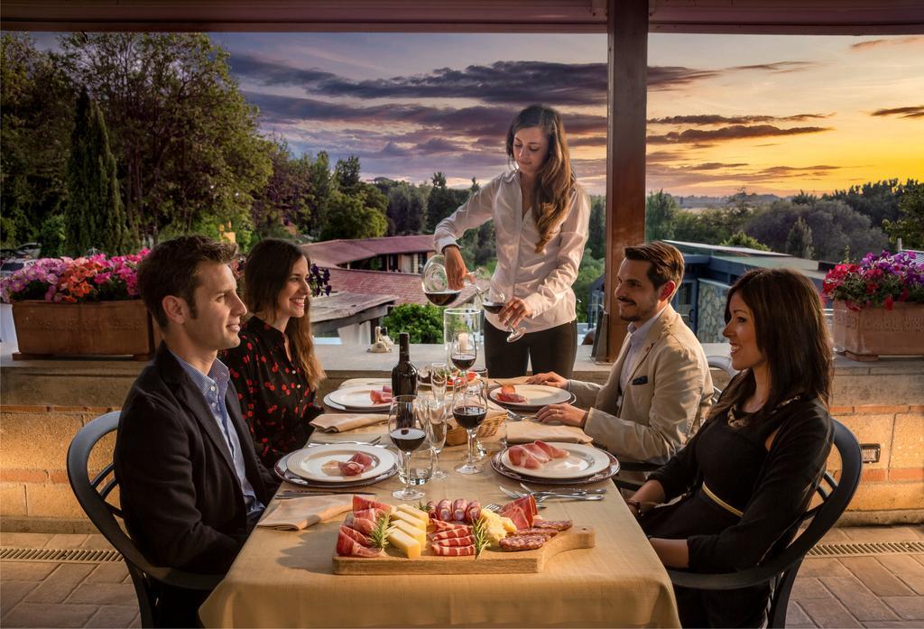 Villa Hotel Valle Del Marta Resort Tarquinia Exteriör bild